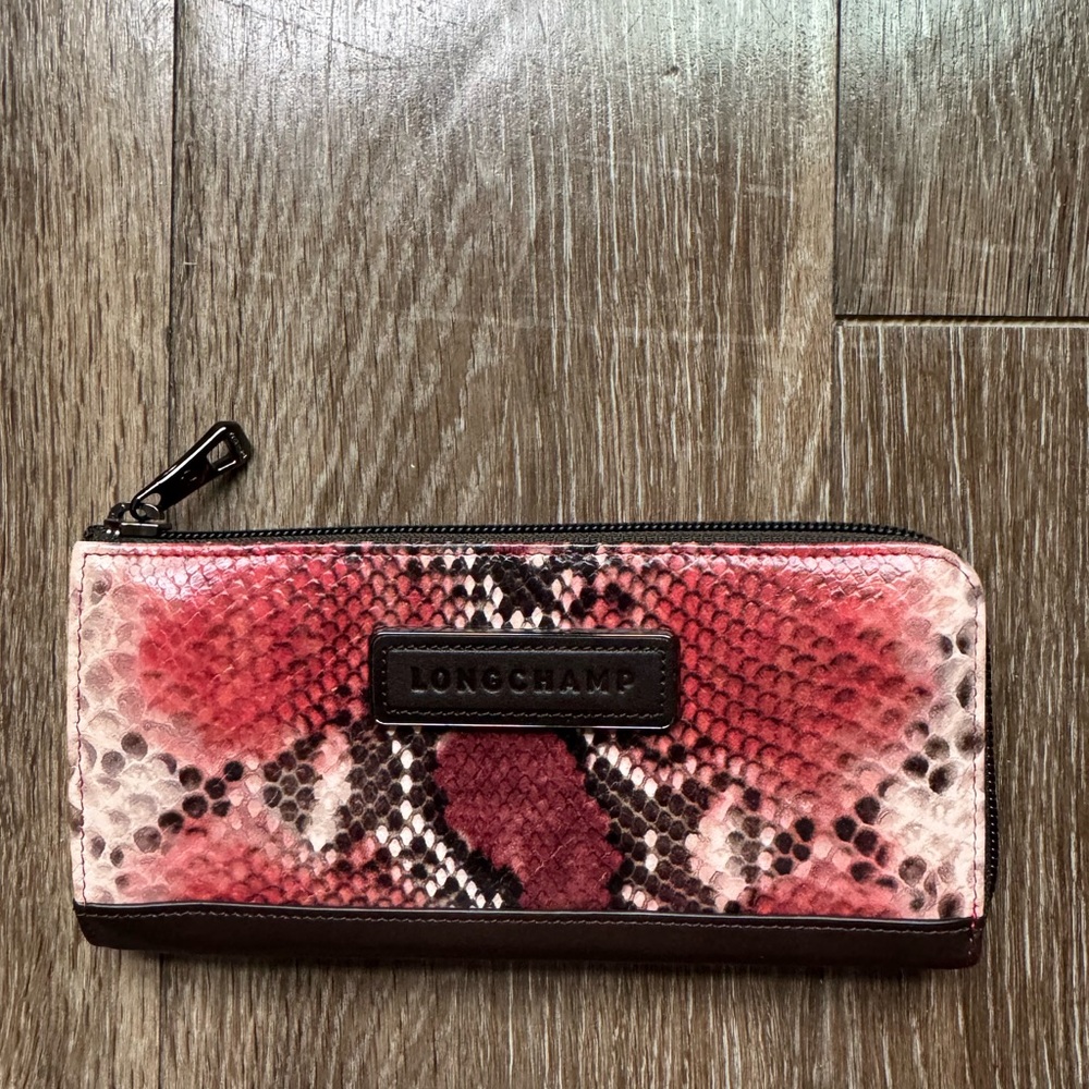 Longchamp wallet, never used